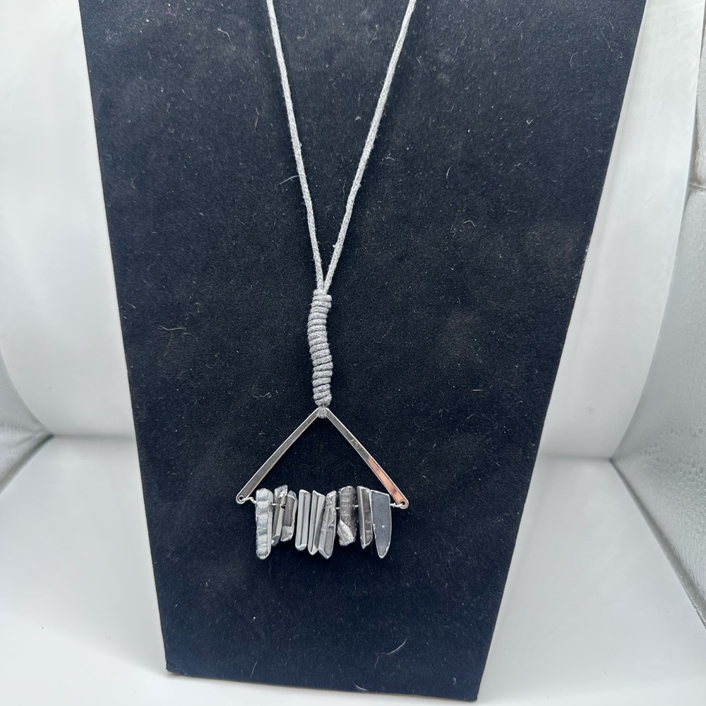 Paparazzi Silver Fringe Pendant Necklace